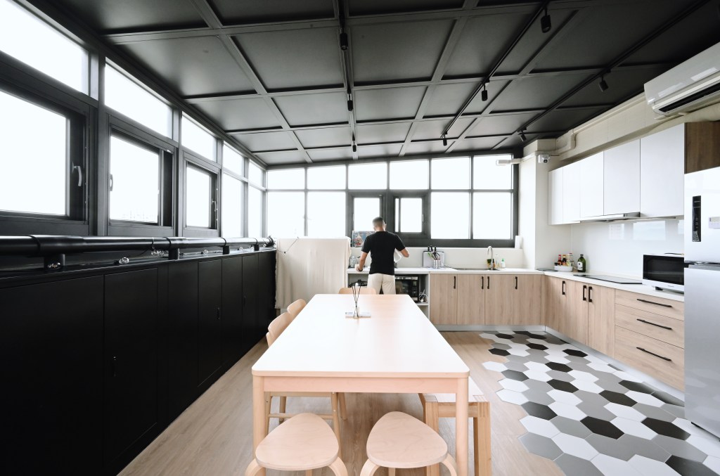 谷園酒店公寓提供全配套傢俱、家電與日常生活用品